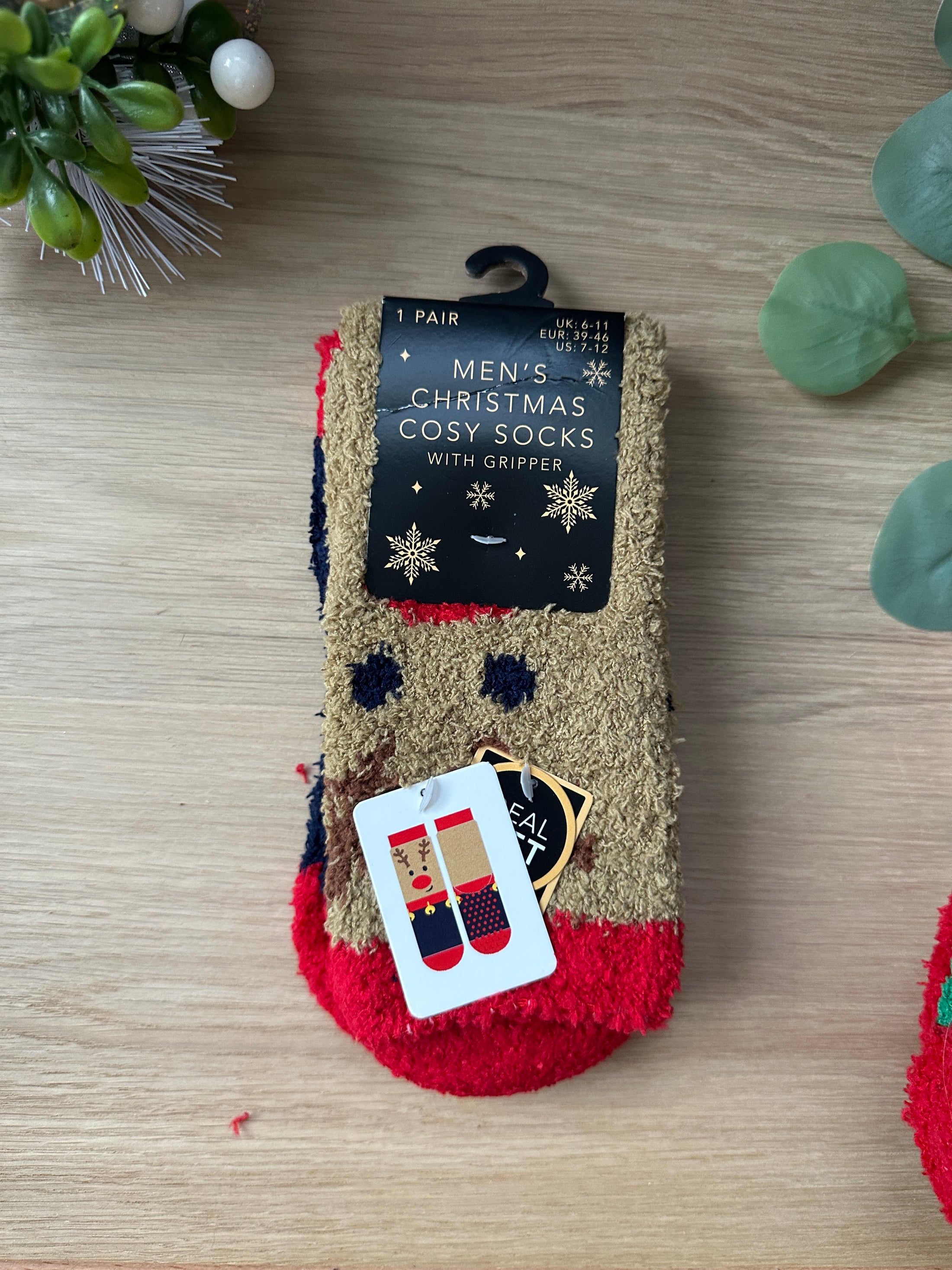 Christmas Cosy Fluffy Socks – Ladies 4–8 & Men 6–11 | Warm Anti-Slip Gripper Socks | 8 Fun Designs (incl. Grinch) Krevana Christmas Cosy Fluffy Socks – Ladies 4–8 & Men 6–11 | Warm Anti-Slip Gripper Socks | 8 Fun Designs (incl. Grinch)