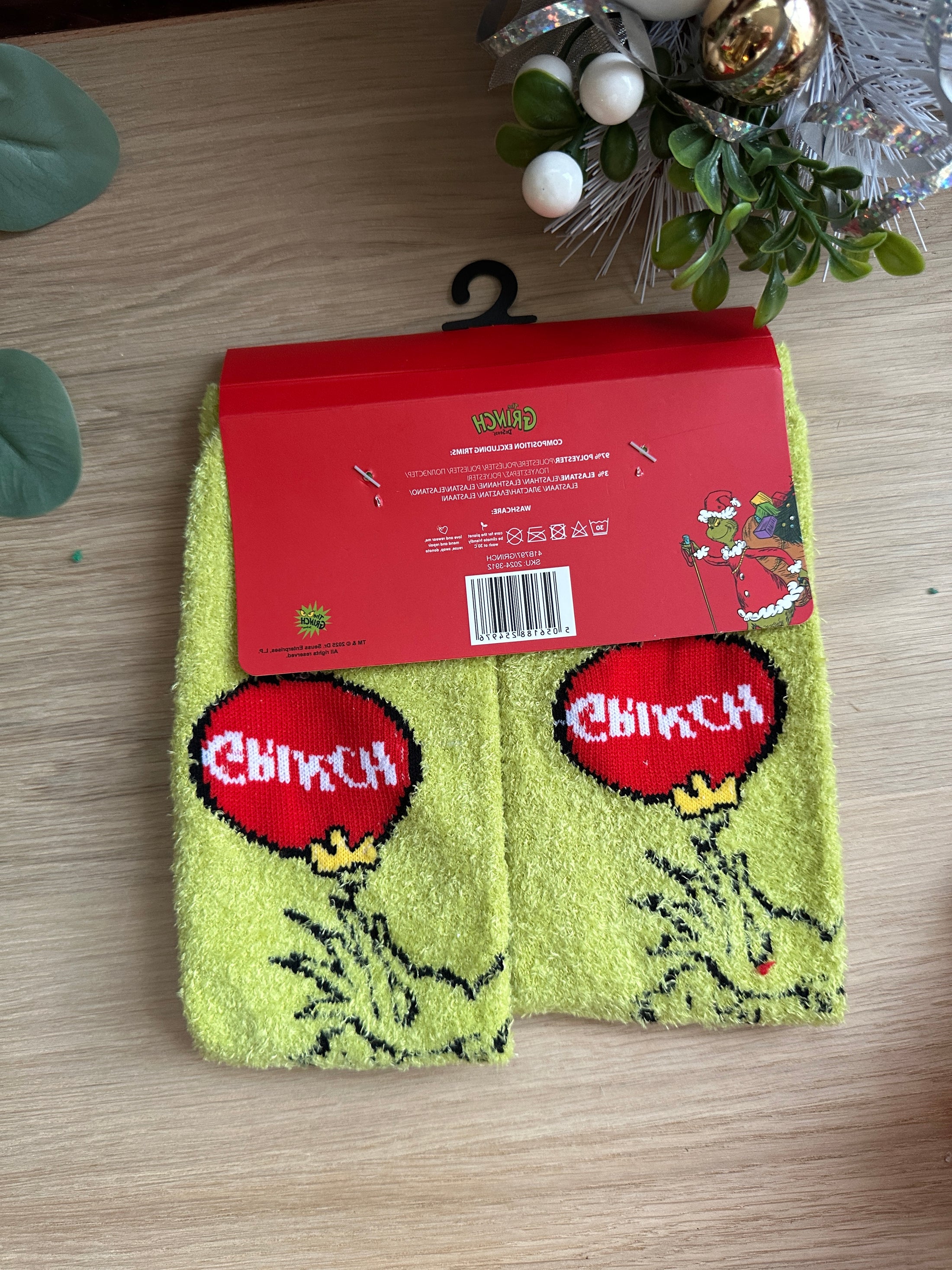 Christmas Cosy Fluffy Socks – Ladies 4–8 & Men 6–11 | Warm Anti-Slip Gripper Socks | 8 Fun Designs (incl. Grinch) Krevana Christmas Cosy Fluffy Socks – Ladies 4–8 & Men 6–11 | Warm Anti-Slip Gripper Socks | 8 Fun Designs (incl. Grinch)