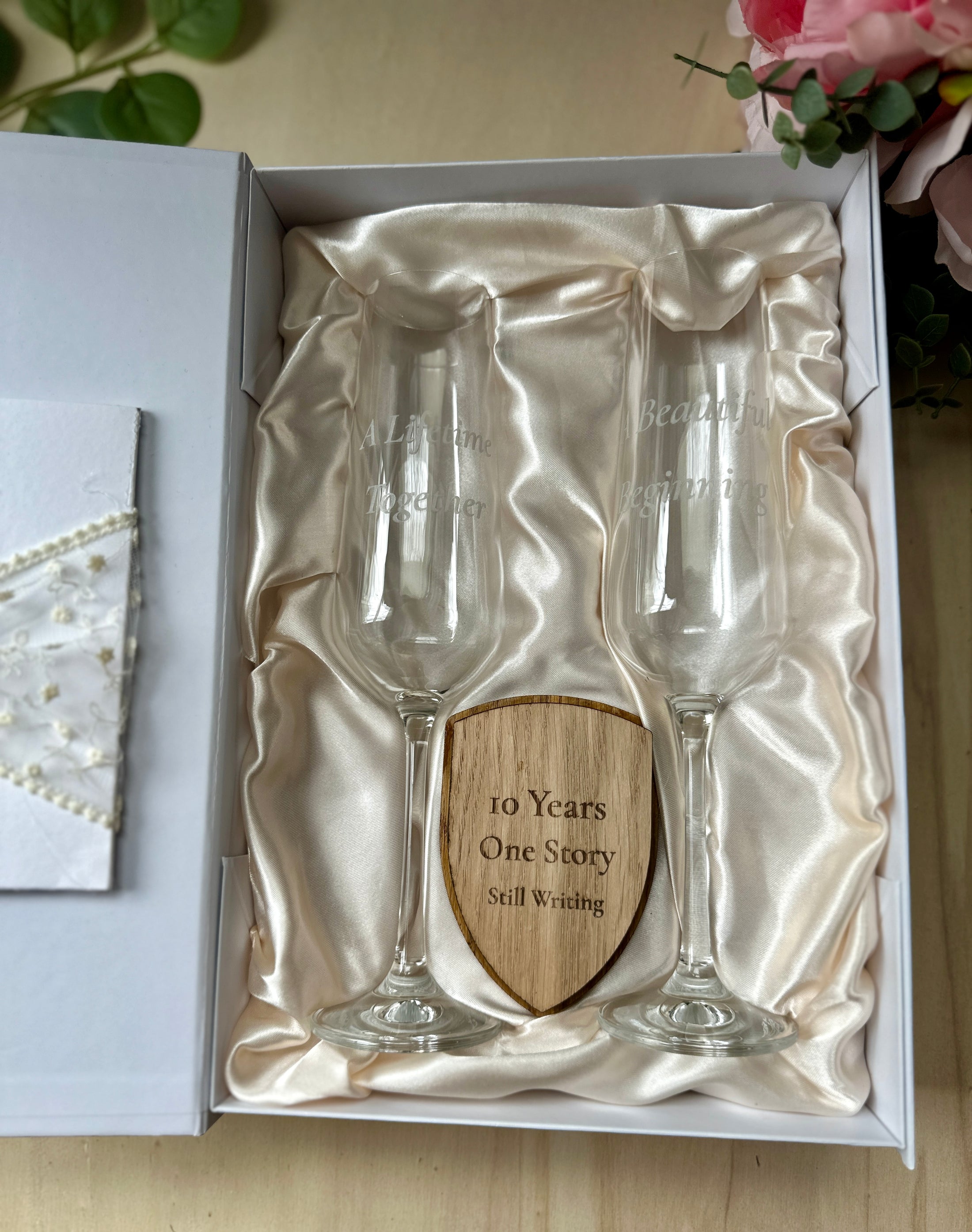 Personalised Anniversary Gift Box – Champagne Glass Set
