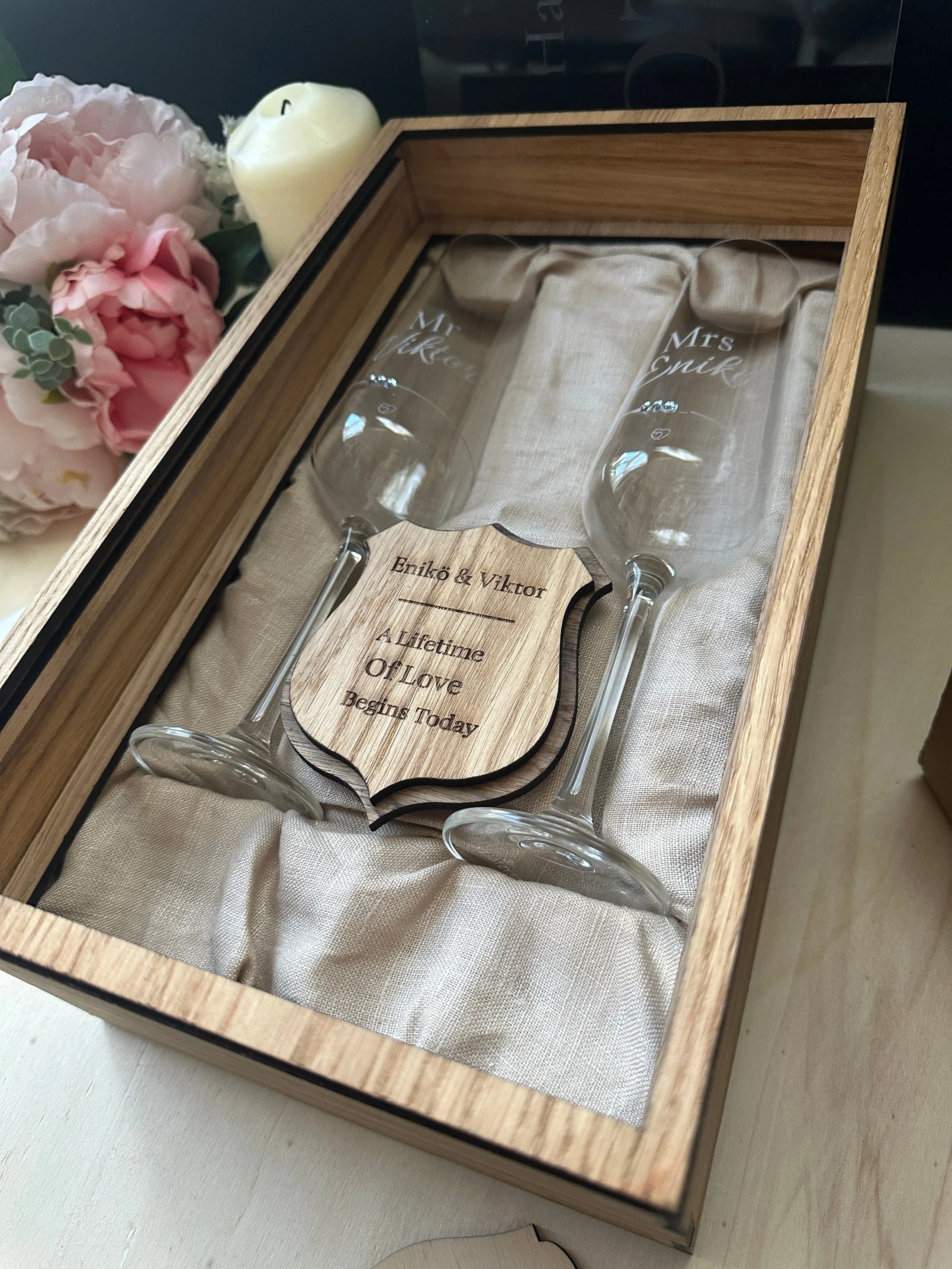 Personalised Wooden Box Wedding Gift Set — Crystal Champagne Flutes in Wooden Shadow Box UK Krevana Personalised Wooden Box Wedding Gift Set — Crystal Champagne Flutes in Wooden Shadow Box UK