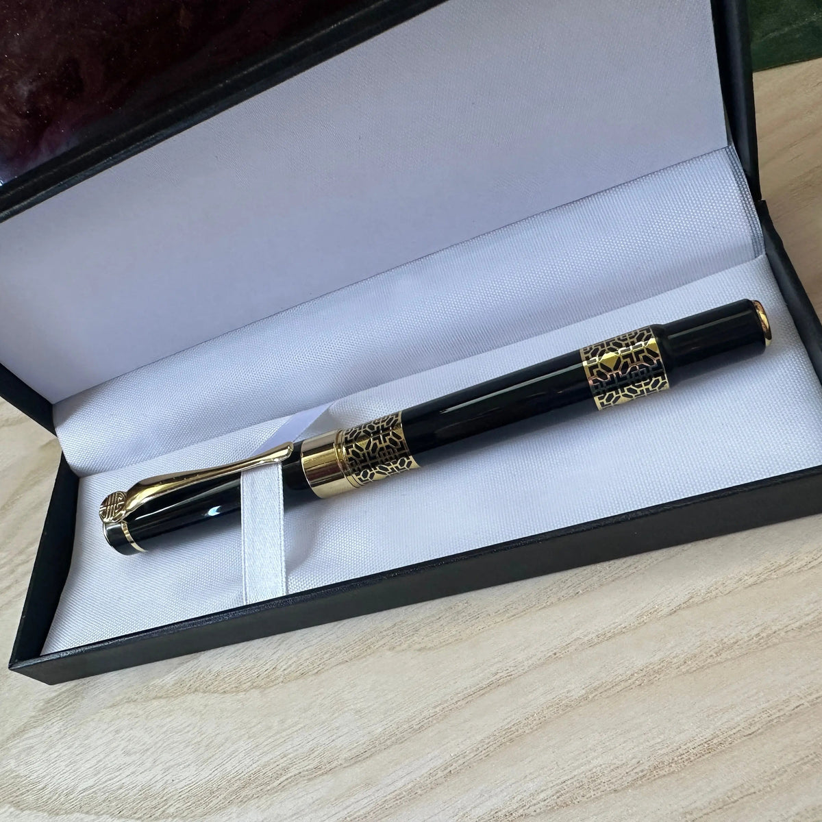 Personalised Luxury Heavyweight rollerball Pen – Black or Rosewood colour, Gold Detailing, Engraved Gift, Refillable Black & Blue Ink Krevana Personalised Luxury Heavyweight rollerball Pen – Black or Rosewood colour, Gold Detailing, Engraved Gift, Refillable Black & Blue Ink