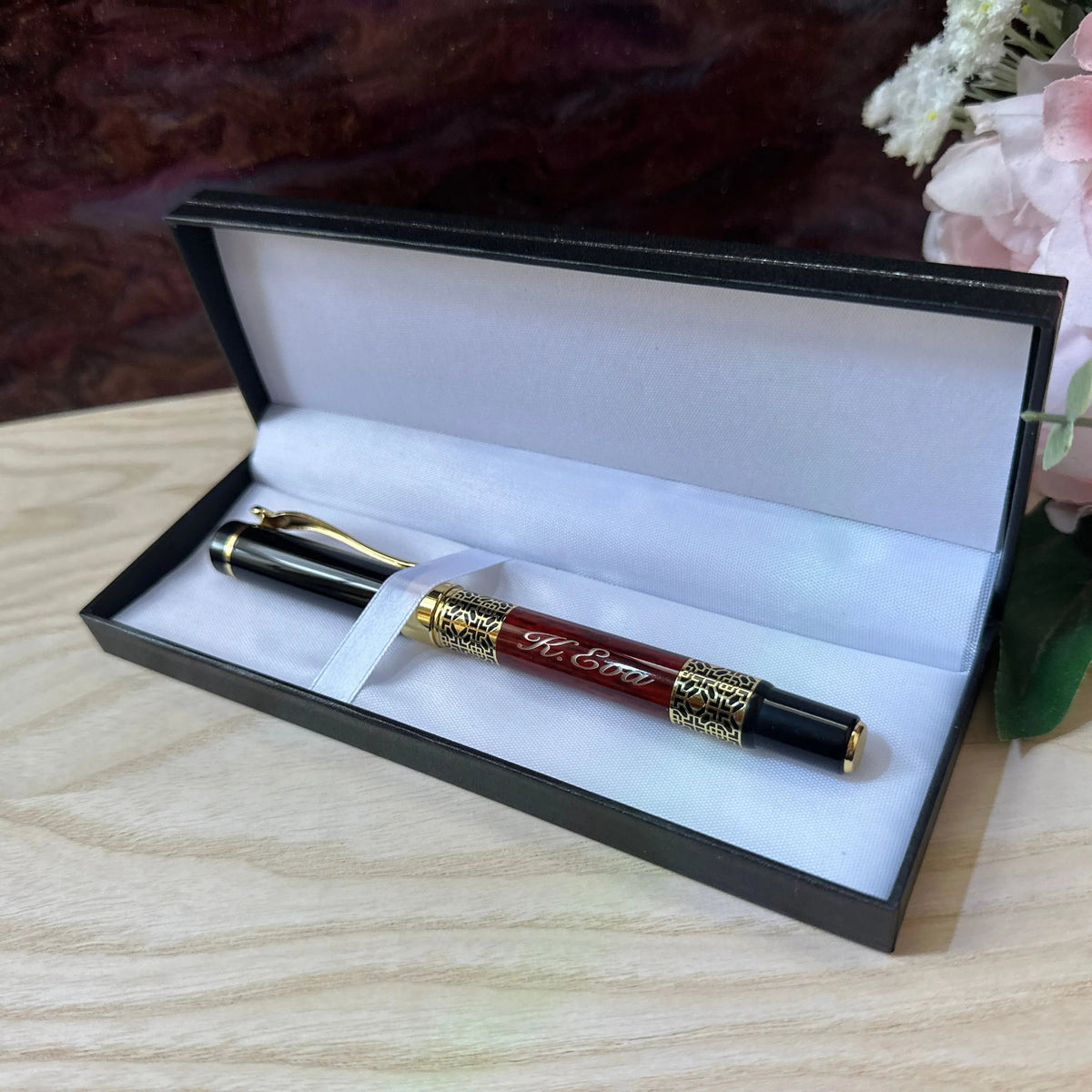 Personalised Luxury Heavyweight rollerball Pen – Black or Rosewood colour, Gold Detailing, Engraved Gift, Refillable Black & Blue Ink Krevana Personalised Luxury Heavyweight rollerball Pen – Black or Rosewood colour, Gold Detailing, Engraved Gift, Refillable Black & Blue Ink