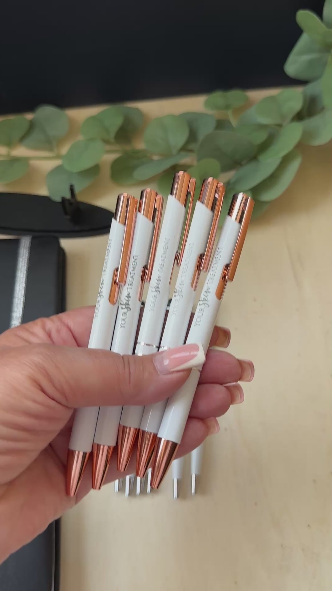 Video Shows the personalised pens